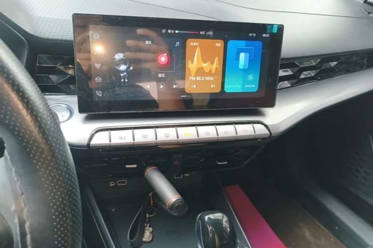 Used MG 5 2021 180 DVVT CVT Youthful Style Edition Audio And AC Panel