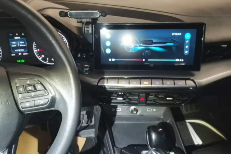 Used MG 5 2021 180 DVVT CVT Youth Luxury Edition Audio And AC Panel