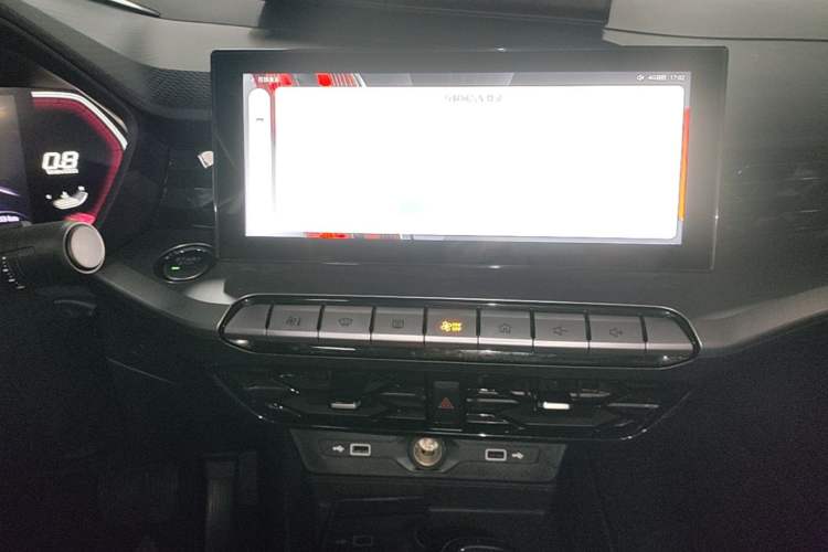 Used MG 5 2021 180 DVVT CVT Youth Luxury Edition Audio And AC Panel