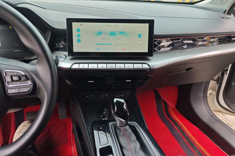 Used MG 5 2021 180 DVVT CVT Youth Luxury Edition Audio And AC Panel