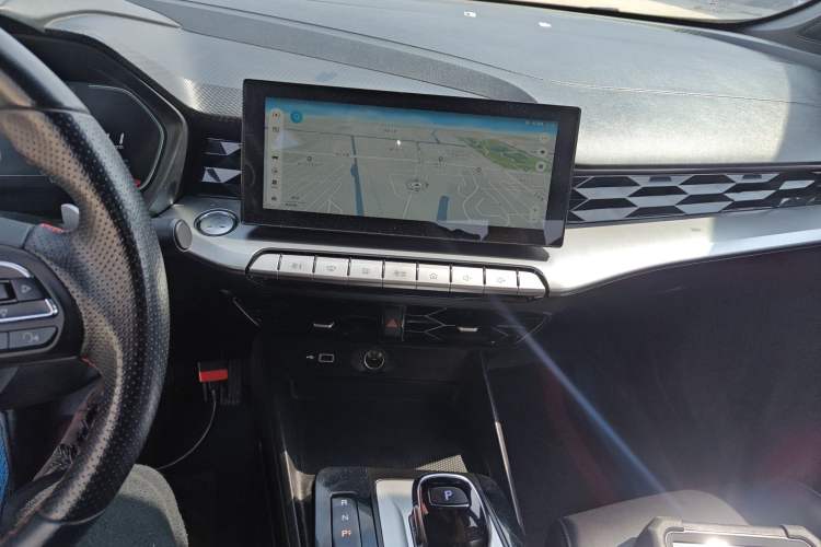 Used MG 5 2021 Revised 300TGI DCT Qingshè Luxurious Enjoyment Edition Audio And AC Panel