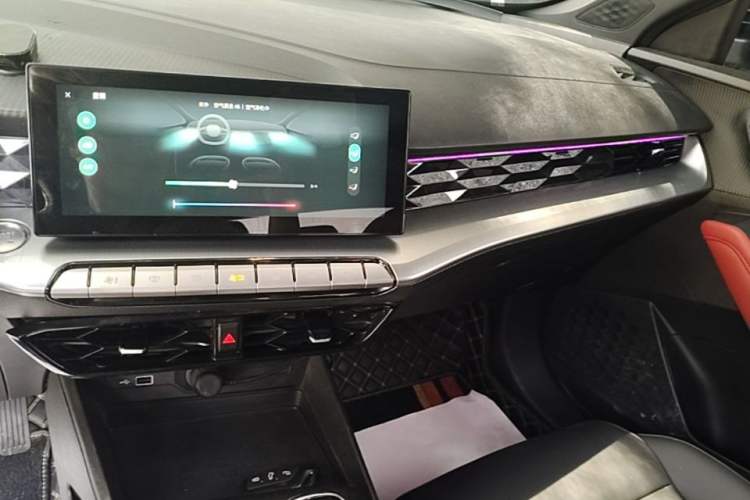 Used MG 5 2021 300TGI DCT Elegant Luxury Edition Audio And AC Panel