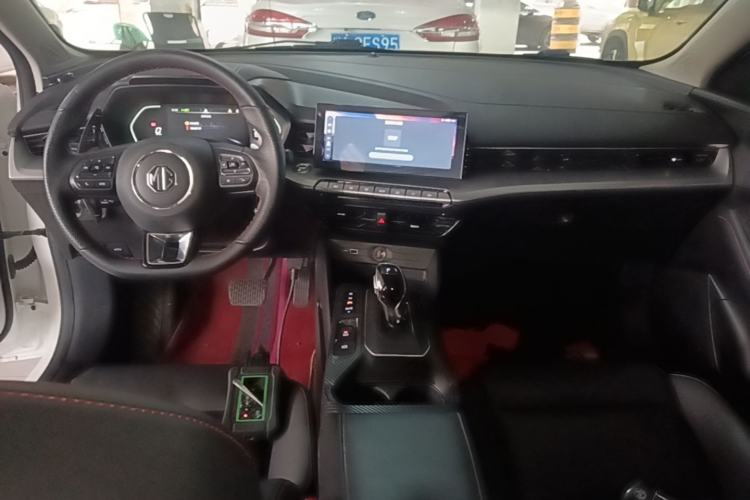 Used MG 5 2021 Revised 300TGI DCT Qingshè Luxurious Enjoyment Edition Center Console