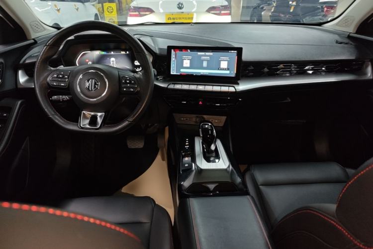 Used MG 5 2021 300TGI DCT Elegant Luxury Edition Center Console