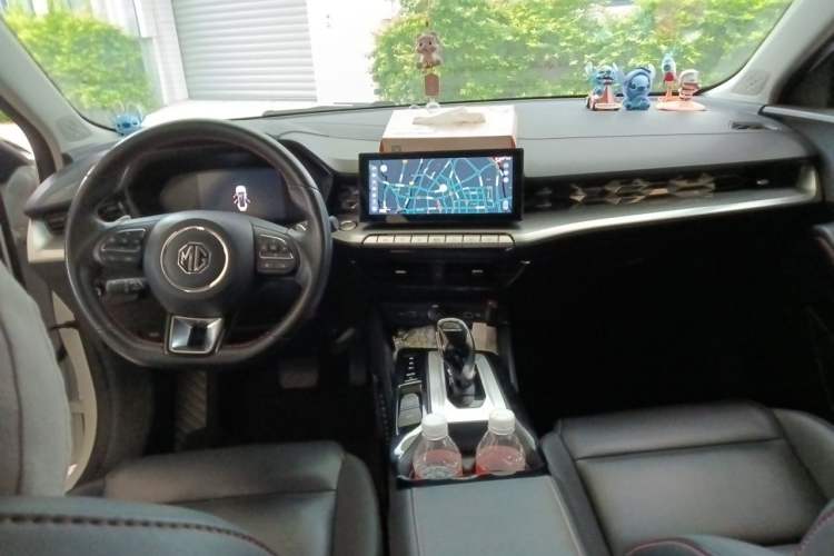 Used MG 5 2021 300TGI DCT Elegant Luxury Edition Center Console