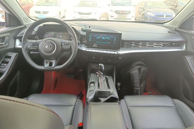 Used MG 5 2021 Revised Version 180 DVVT CVT Youth Luxury Edition Center Console