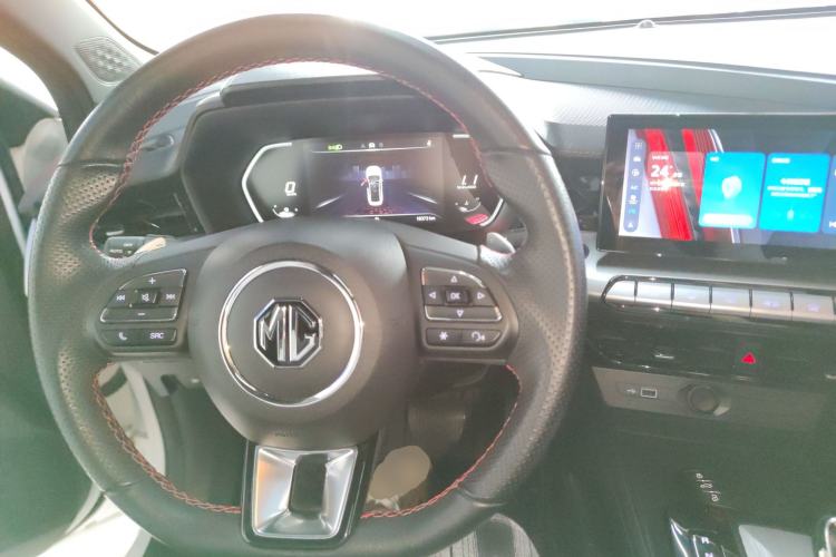 Used MG 5 2021 Revised 300TGI DCT Qingshè Luxurious Enjoyment Edition Center Console