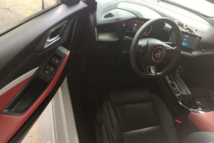 Used MG 5 2021 180 DVVT CVT Youth Luxury Edition Driver Seat