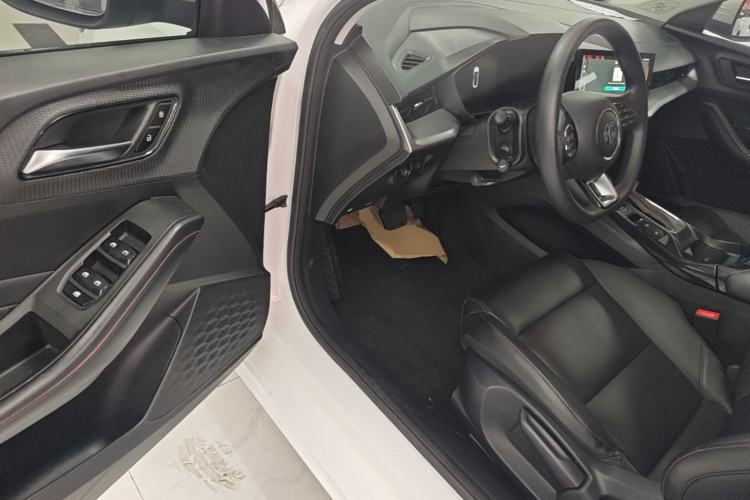 Used MG 5 2021 180 DVVT CVT Youth Luxury Edition Driver Seat