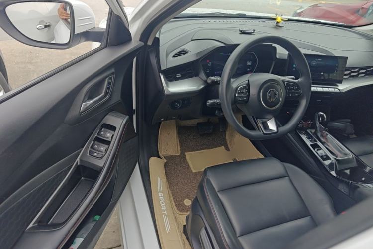 Used MG 5 2021 180 DVVT CVT Youth Luxury Edition Driver Seat