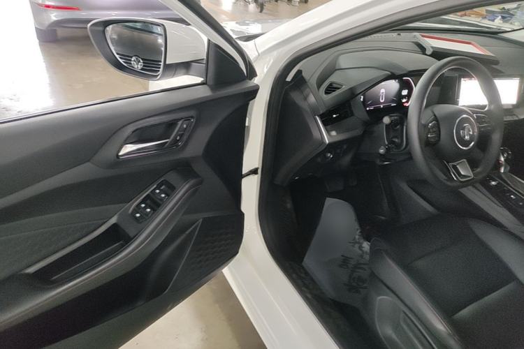 Used MG 5 2021 180 DVVT CVT Youth Luxury Edition Driver Seat