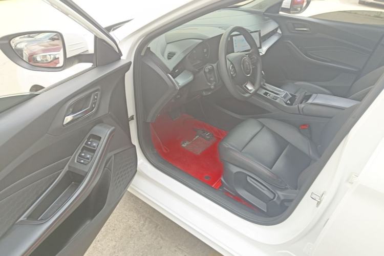 Used MG 5 2021 Revised Version 180 DVVT CVT Youth Luxury Edition Driver Seat