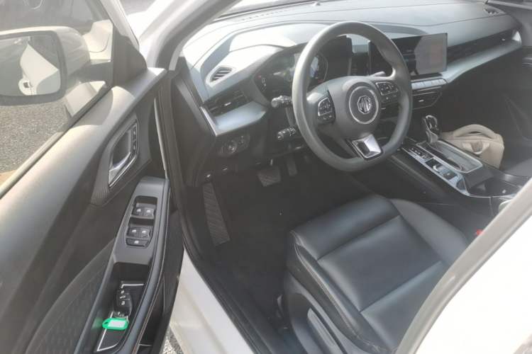 Used MG 5 2021 Revised Version 180 DVVT CVT Youth Luxury Edition Driver Seat