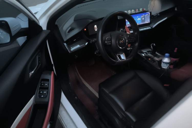 Used MG 5 2021 Revised 300TGI DCT Elegant Luxury Flagship Edition Driver Seat