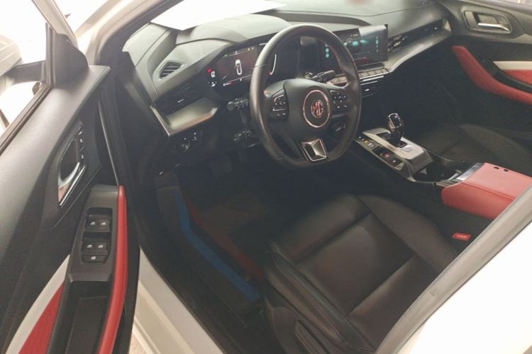 Used MG 5 2021 Revised 300TGI DCT Qingshè Luxurious Enjoyment Edition Driver Seat