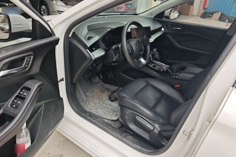 Used MG 5 2021 Revised Version 180 DVVT CVT Youth Luxury Edition Driver Seat