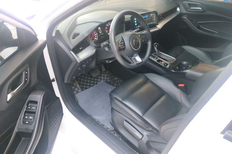 Used MG 5 2021 180 DVVT CVT Youth Luxury Edition Driver Seat