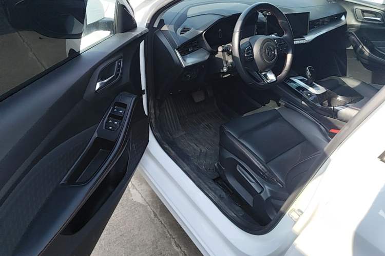 Used MG 5 2021 300TGI DCT Elegant Luxury Edition Driver Seat