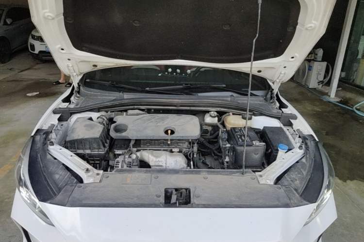 Used MG 5 2021 180 DVVT CVT Youth Luxury Edition Engine Bay