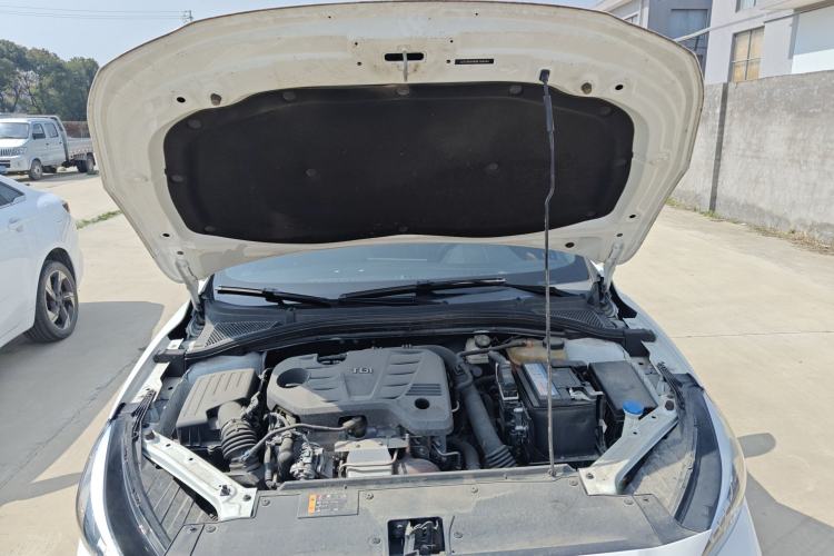 Used MG 5 2021 Revised 300TGI DCT Qingshè Luxurious Enjoyment Edition Engine Bay