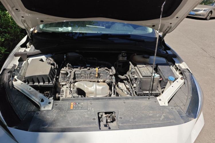 Used MG 5 2021 Revised Version 180 DVVT CVT Youth Luxury Edition Engine Bay