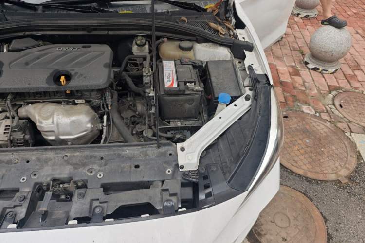Used MG 5 2021 Revised Version 180 DVVT CVT Youth Luxury Edition Engine Bay Left