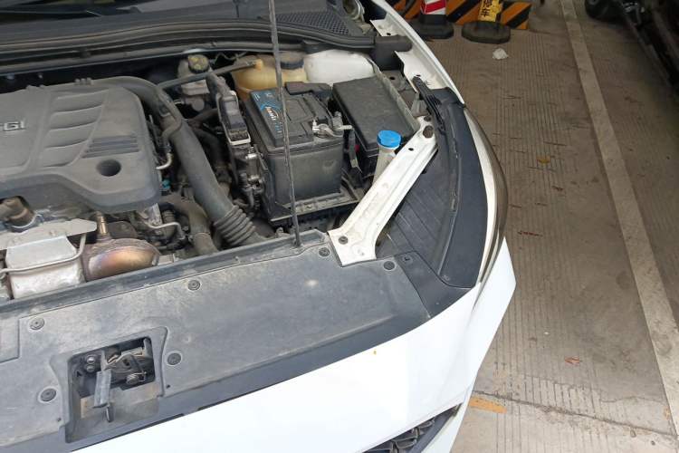 Used MG 5 2021 300TGI DCT Elegant Luxury Edition Engine Bay Left