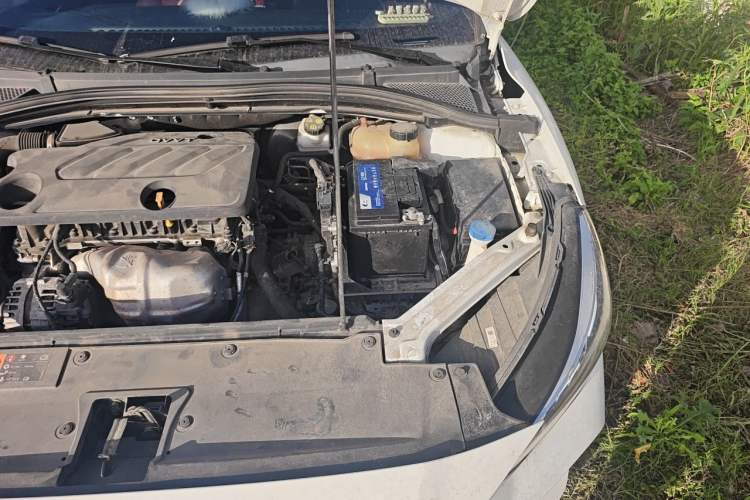 Used MG 5 2021 180 DVVT CVT Youth Luxury Edition Engine Bay Left
