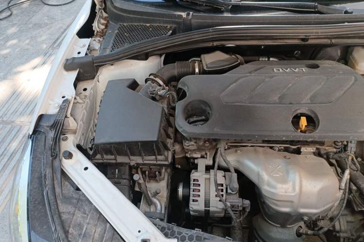 Used MG 5 2021 Revised Version 180 DVVT CVT Youth Luxury Edition Engine Bay Right