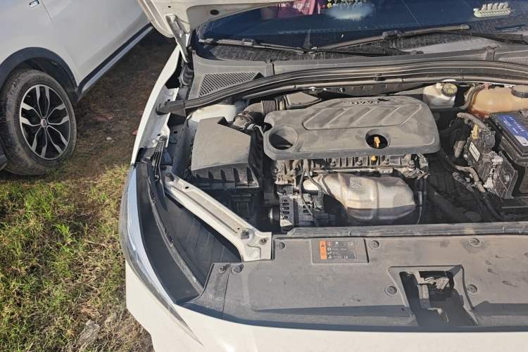 Used MG 5 2021 180 DVVT CVT Youth Luxury Edition Engine Bay Right