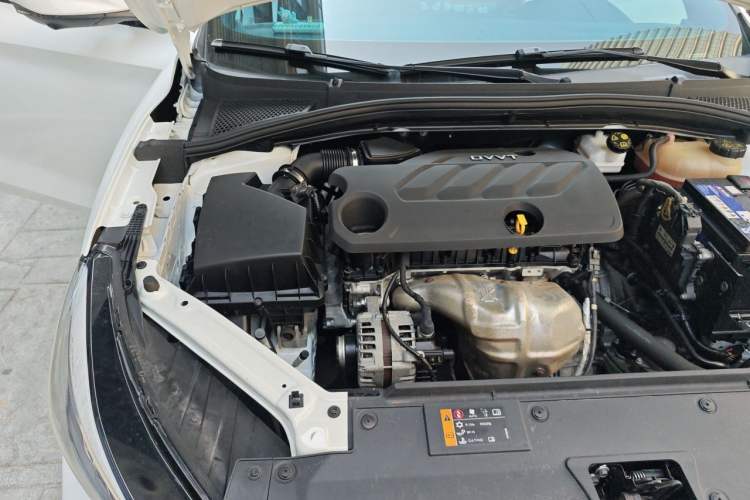 Used MG 5 2021 180 DVVT CVT Youth Luxury Edition Engine Bay Right