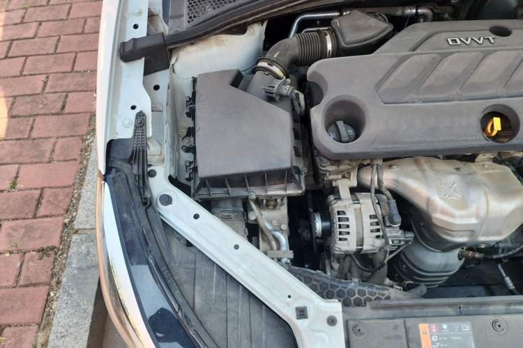 Used MG 5 2021 Revised Version 180 DVVT CVT Youth Luxury Edition Engine Bay Right