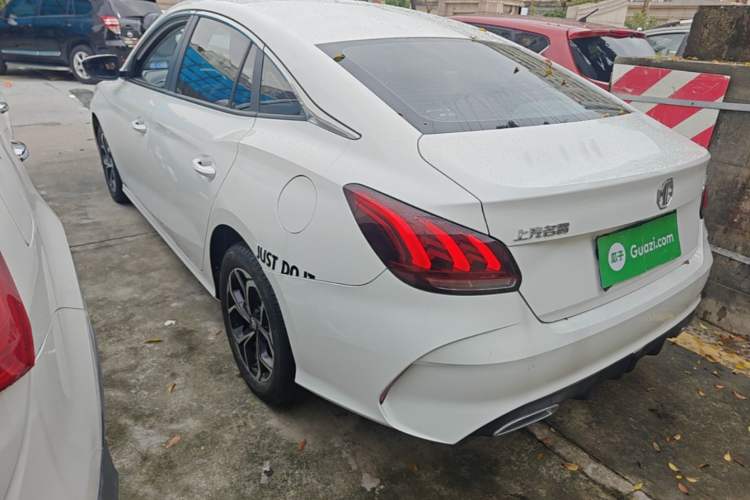 Used MG 5 2021 180 DVVT CVT Youth Luxury Edition Exterior 2