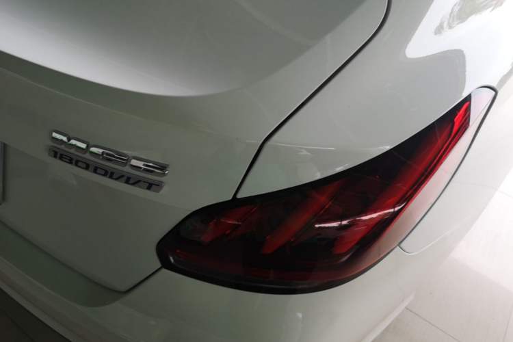Used MG 5 2021 180 DVVT CVT Youth Luxury Edition Exterior 3