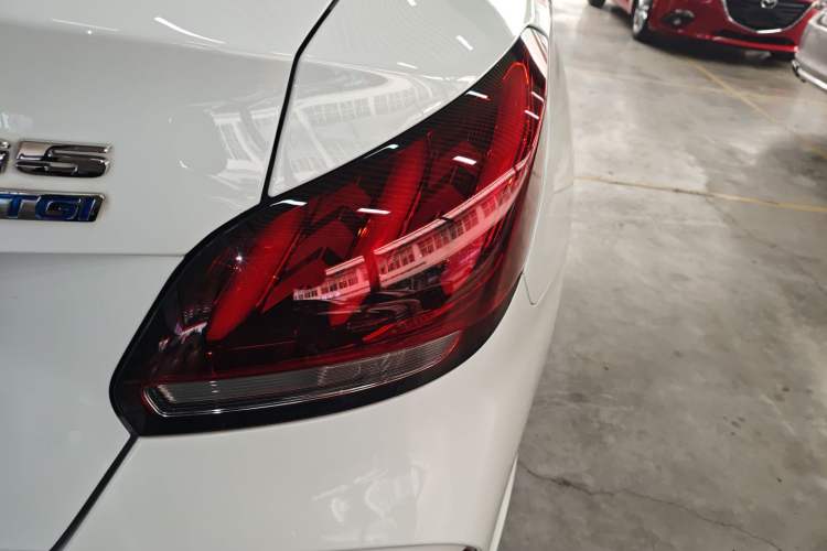 Used MG 5 2021 300TGI DCT Luxury Flagship Edition Exterior 3
