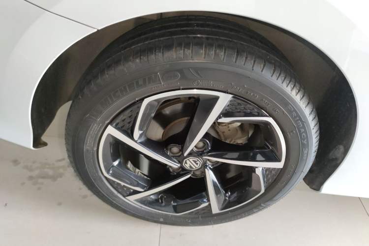 Used MG 5 2021 Revised 300TGI DCT Qingshè Luxurious Enjoyment Edition Exterior 5