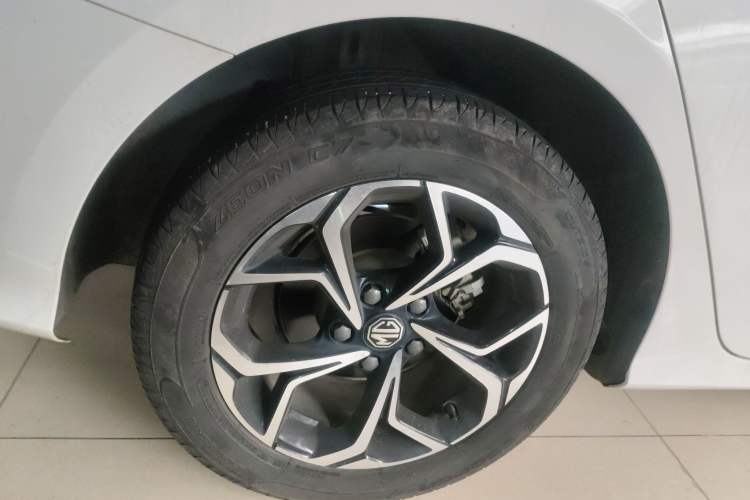 Used MG 5 2021 180 DVVT CVT Youth Luxury Edition Exterior 5