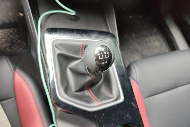 Used MG 5 2021 180 DVVT Manual Youth Style Edition Gear Lever