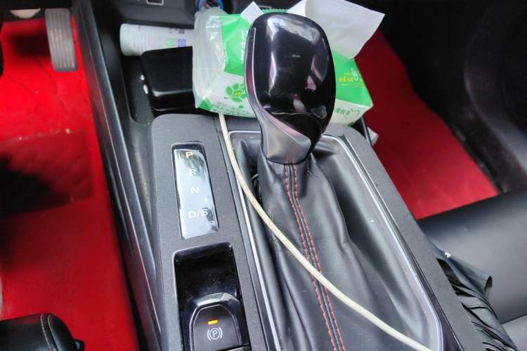 Used MG 5 2021 180 DVVT CVT Youth Luxury Edition Gear Lever