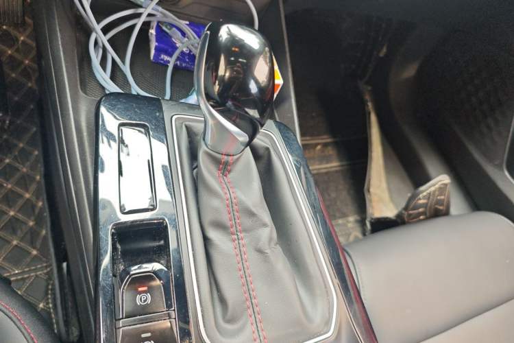Used MG 5 2021 Revised Version 180 DVVT CVT Youth Luxury Edition Gear Lever