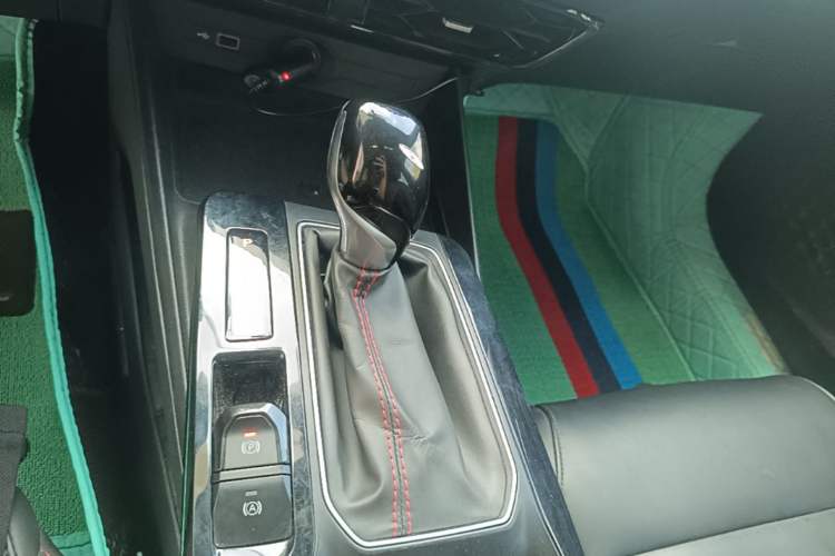 Used MG 5 2021 Revised Version 180 DVVT CVT Youth Luxury Edition Gear Lever