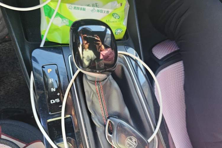 Used MG 5 2021 180 DVVT CVT Youth Luxury Edition Gear Lever