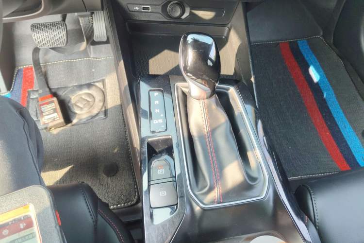 Used MG 5 2021 Revised Version 180 DVVT CVT Youth Luxury Edition Gear Lever
