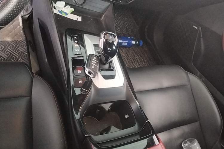 Used MG 5 2021 300TGI DCT Luxury Flagship Edition Gear Lever