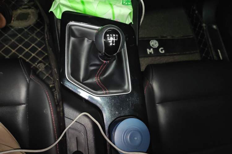 Used MG 5 2021 180 DVVT Manual Youth Luxury Edition Gear Lever
