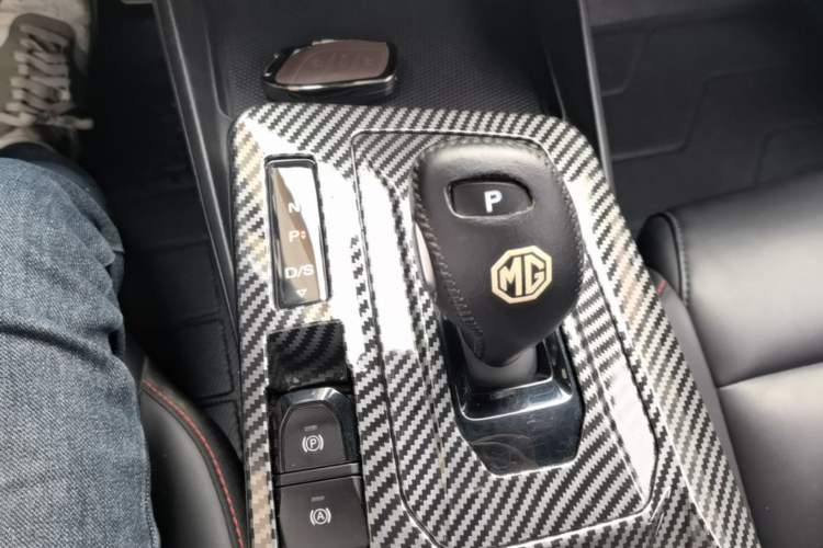 Used MG 5 2021 Revised 300TGI DCT Elegant Luxury Flagship Edition Gear Lever