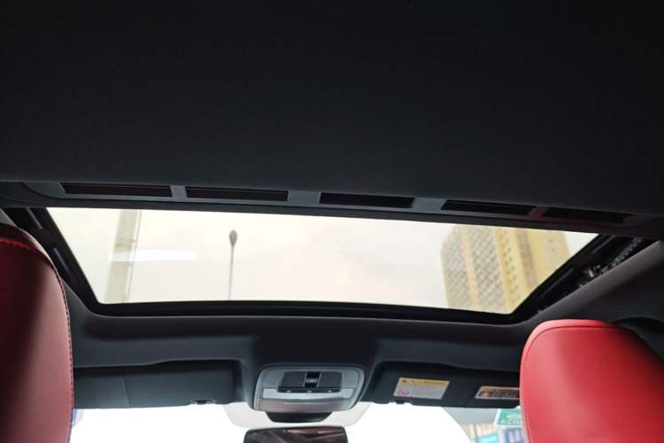 Used MG 5 2021 Revised Version 180 DVVT CVT Youth Luxury Edition Headliner