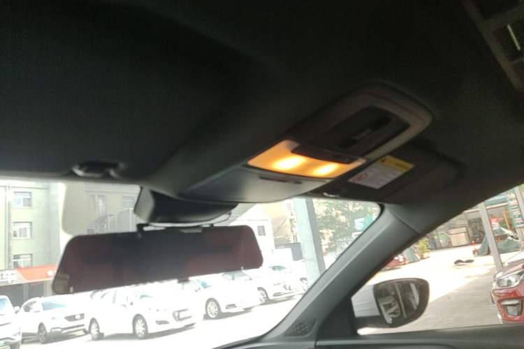 Used MG 5 2021 180 DVVT CVT Youth Luxury Edition Headliner