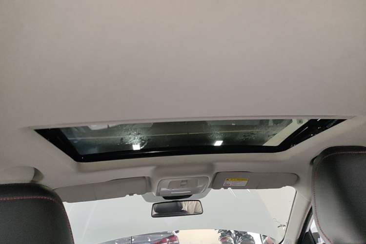 Used MG 5 2021 180 DVVT CVT Youth Luxury Edition Headliner