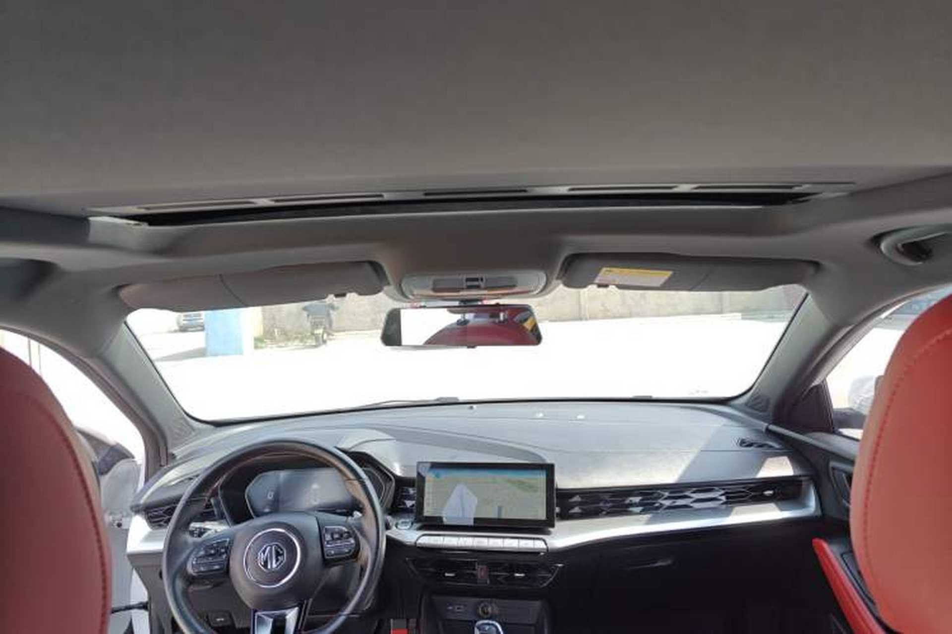 Used MG 5 2021 Revised 300TGI DCT Qingshè Luxurious Enjoyment Edition Headliner